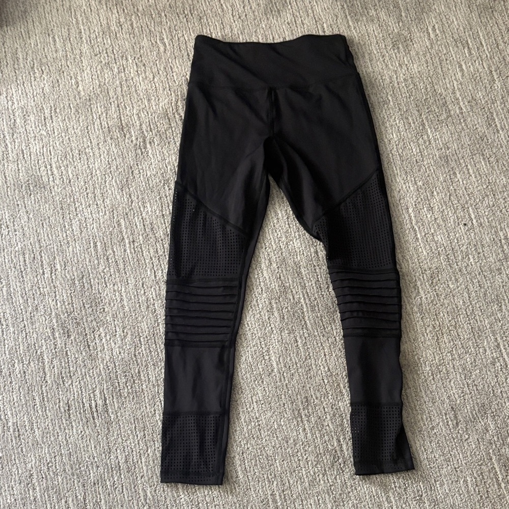ZYIA Black Mesh Panel Leggings